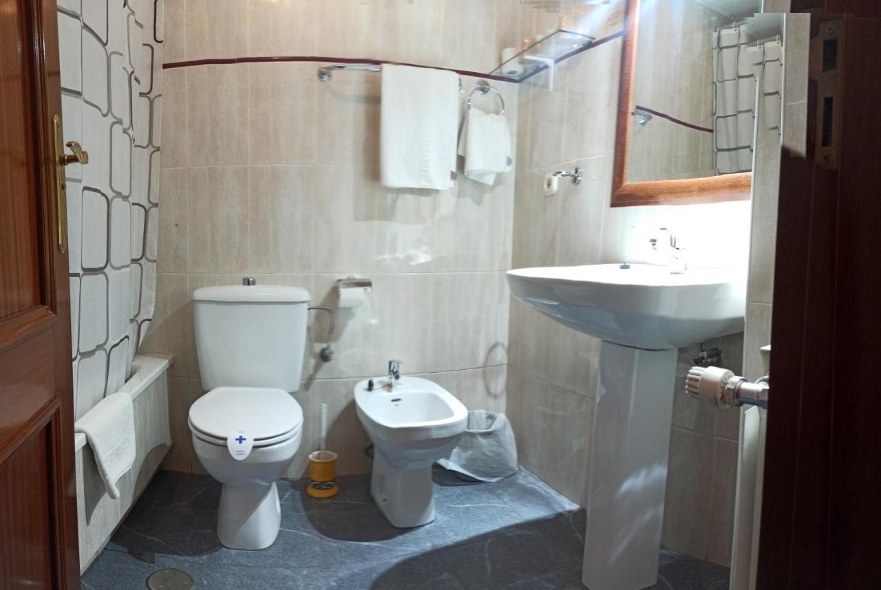 Hostal San Antonio Iscar Екстер'єр фото