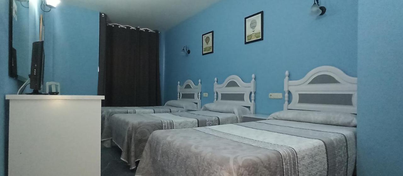 Hostal San Antonio Iscar Екстер'єр фото